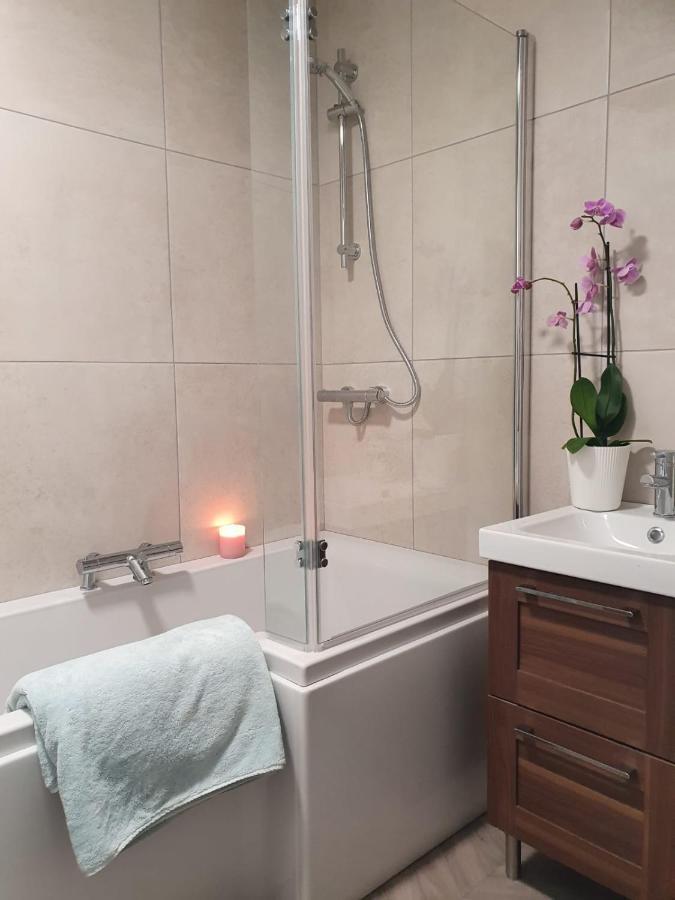 The Plaza Suites High St Bangor 外观 照片